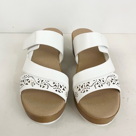 BARETRAPS GIGI White Block Heel Open Toe Adjustable Strap Sandals Women’s Size 9 - Picture 6 of 15